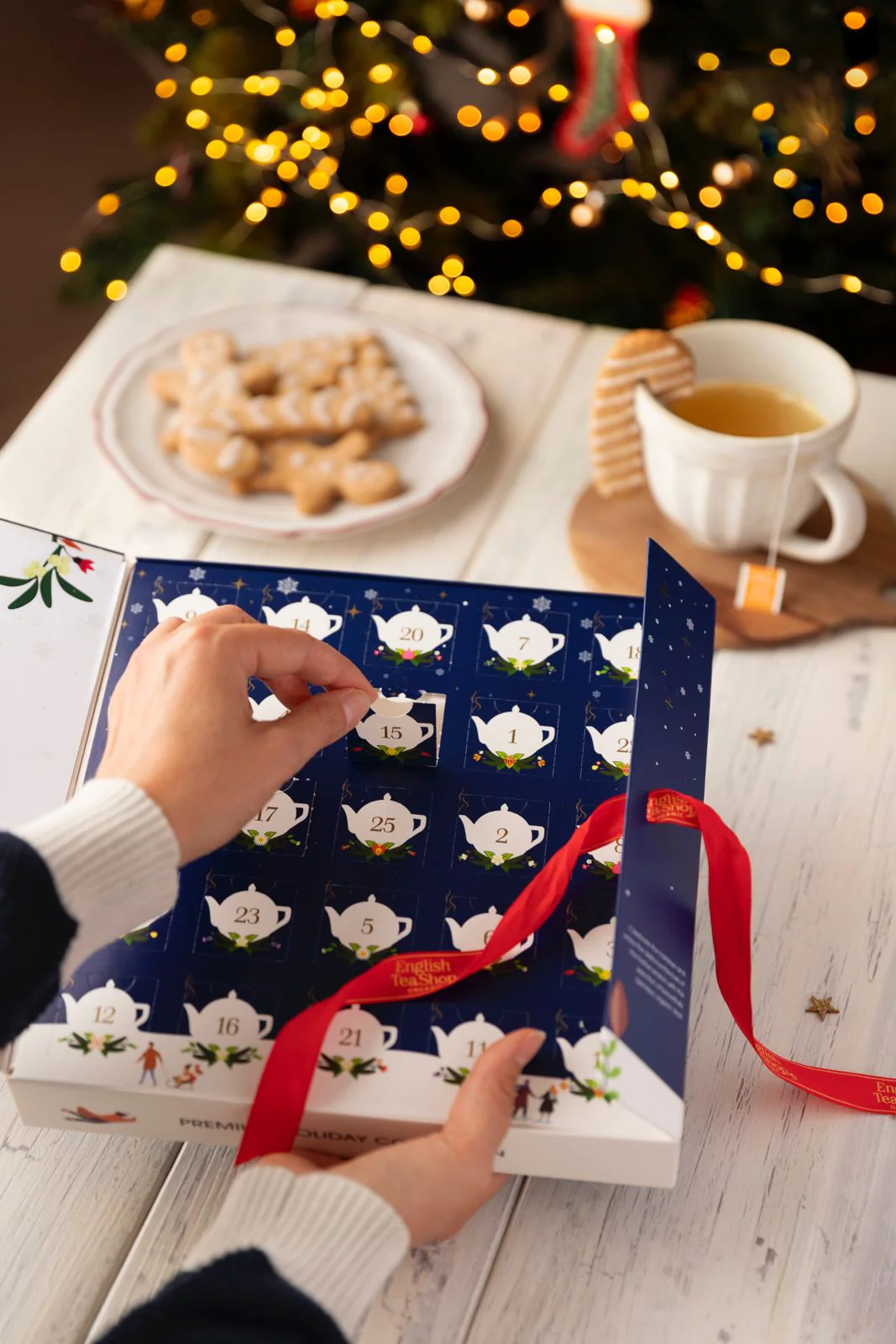 Advent Calendar - Book Style Christmas Night - 25 Pyramids - Image 3