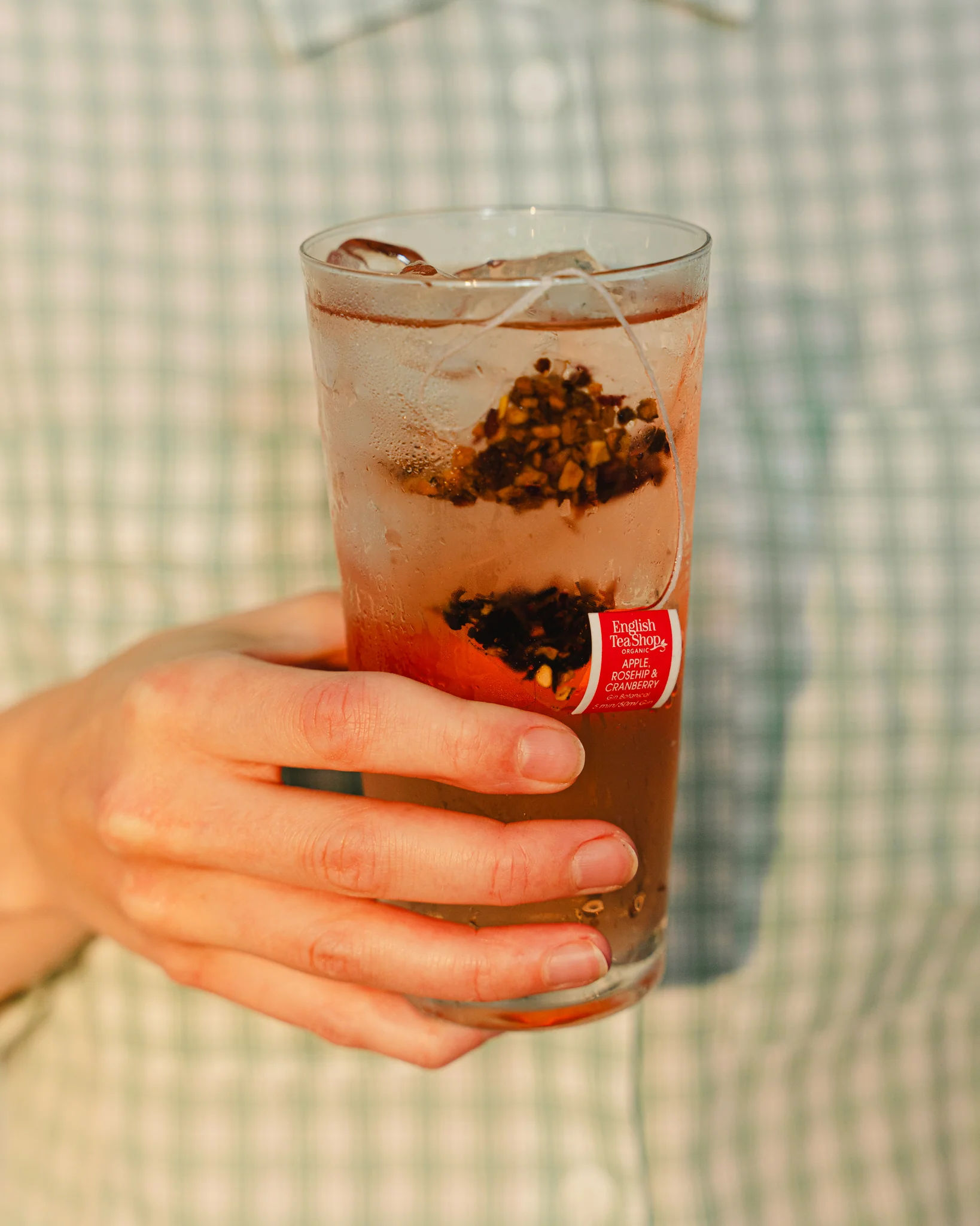 Apple, Rosehip & Cranberry - Gin Botanicals - 7 Pyramids - Image 3